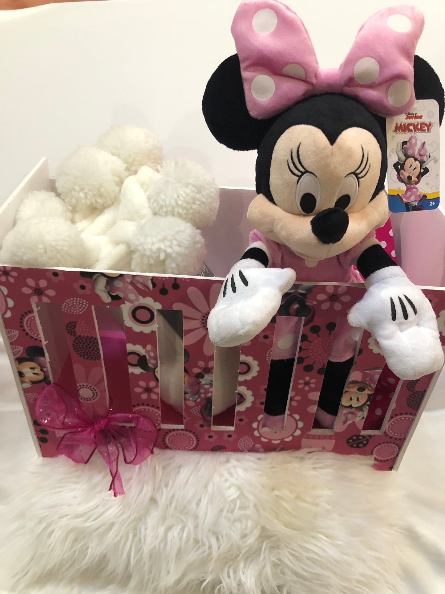 Gift Box - Minnie Mouse Baby Bed